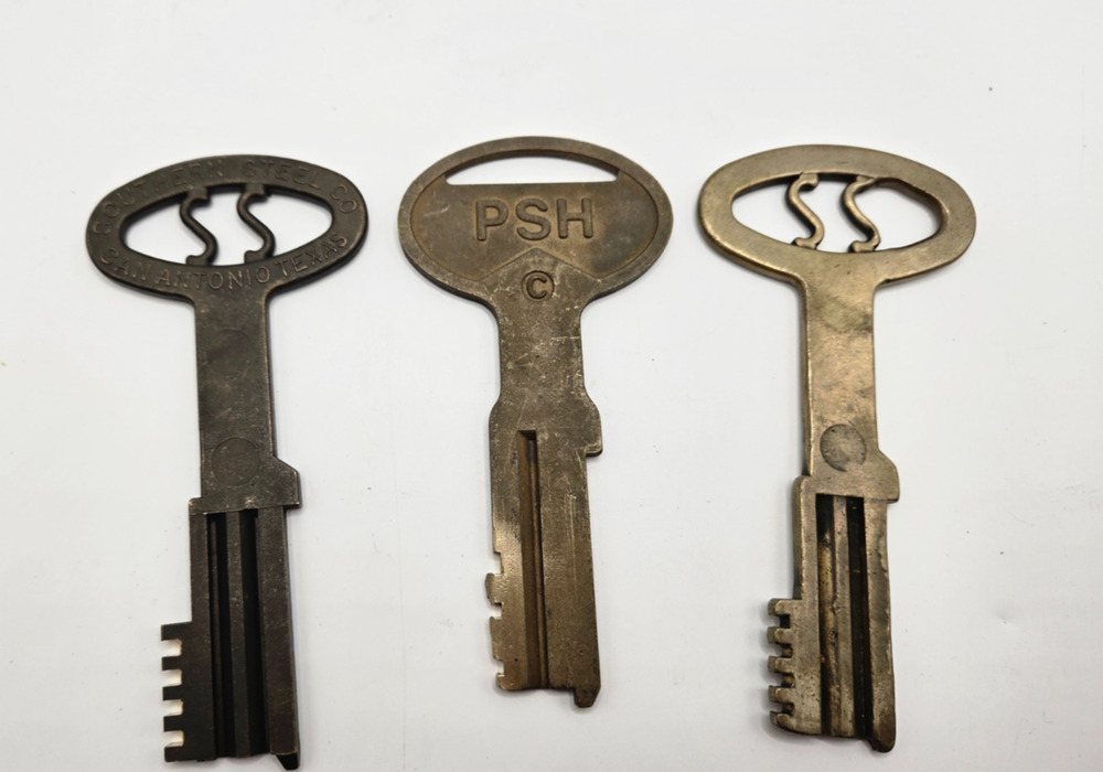 Set Of 3 Vintage Southern Steel Co Prison Jail Keys– San Antonio Texas and PSH